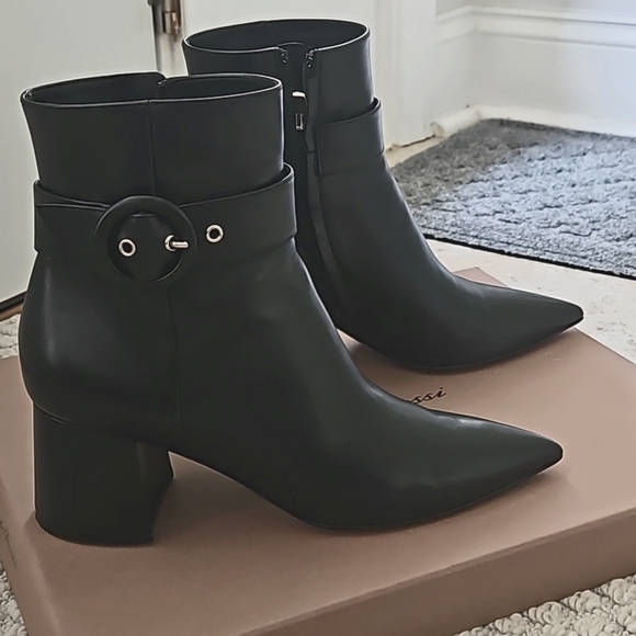 Gianvito Rossi Evelyn 55mm booties - Picture 1 of 12